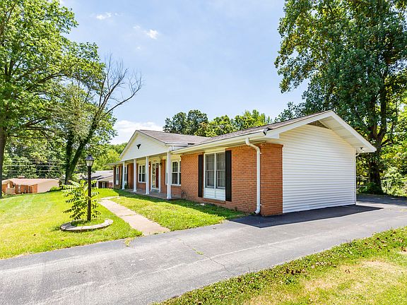 2nd image of 24 La Gorce Dr