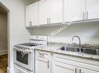 2892 College St APT 1, Jacksonville, FL 32205