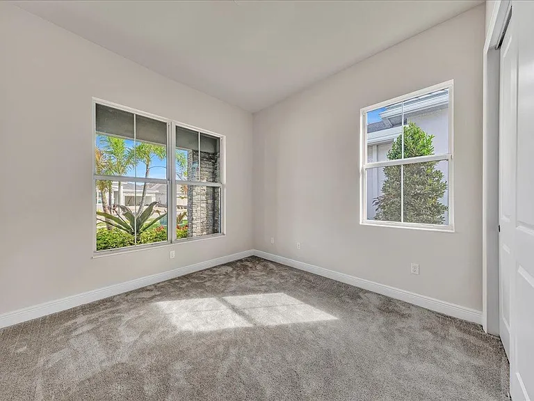 10161 Timber Creek Way — Photo 15