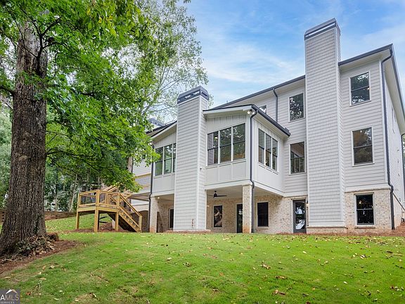 3rd image of 1886 Timothy Dr