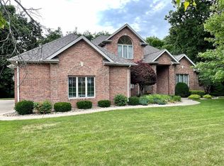 421 Stoneway Dr, Morton, IL