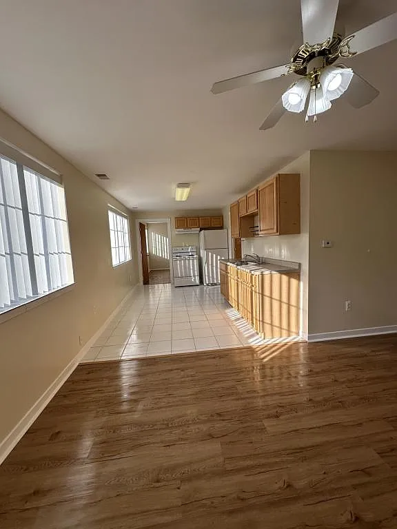 420 North St — Photo 2