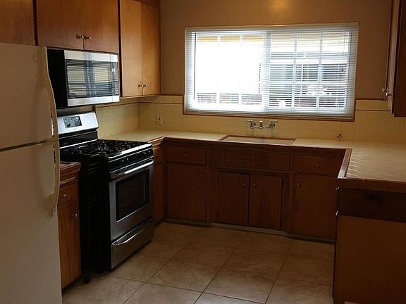 2nd image of 857 Corlista Dr