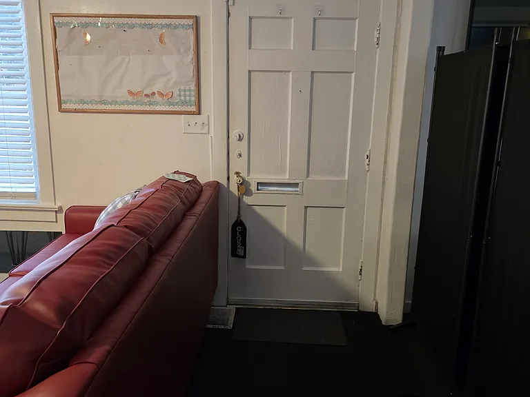 443 Agnes St — Photo 9