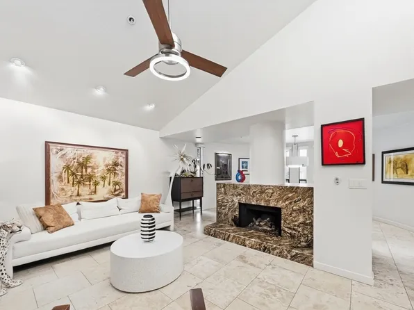 998 N Village Sq, Palm Springs, CA 92262