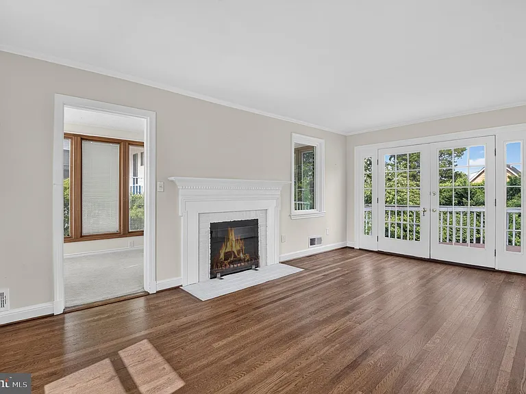 7823 Marion Ln — Photo 4