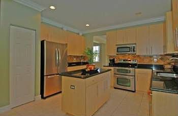 4th image of 101 W Bayridge Dr