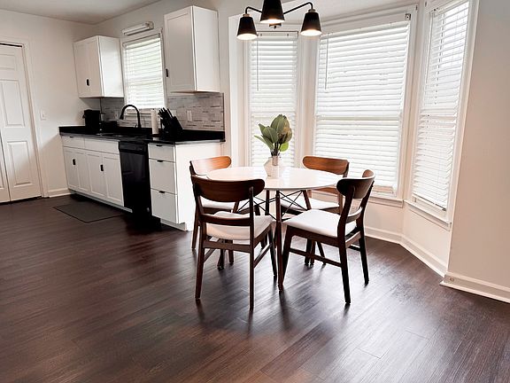 4th image of 3209 S Senseney Cir