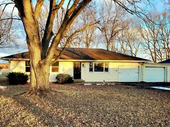 1329 S Greenwood Dr, Monticello, IN 47960