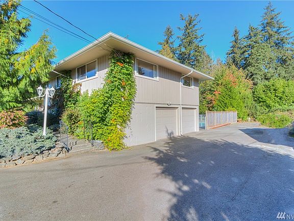 4th image of 5721 36th Ave E