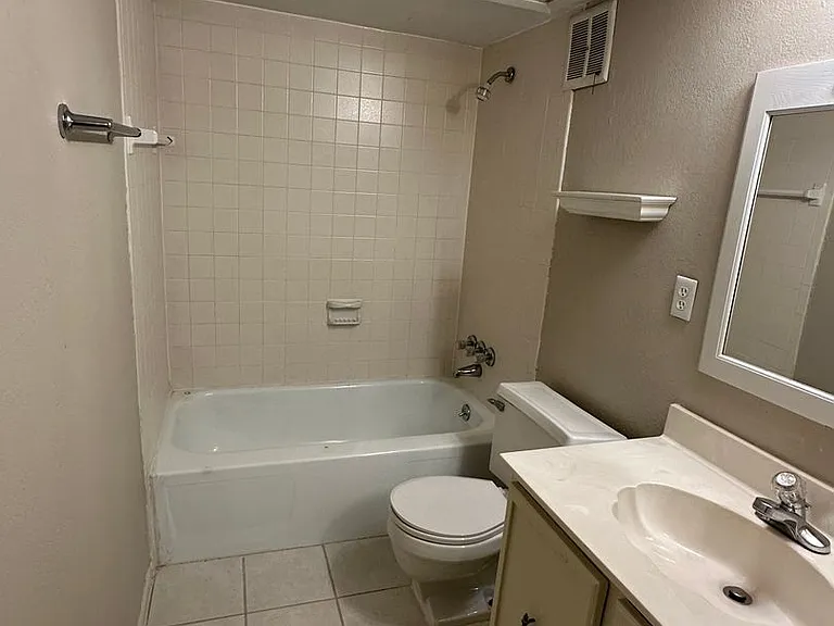 6692 Whispering Oak Pl #3 — Photo 6