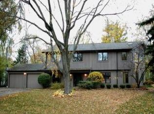 430 Pembroke Ct, Deerfield, IL 60015
