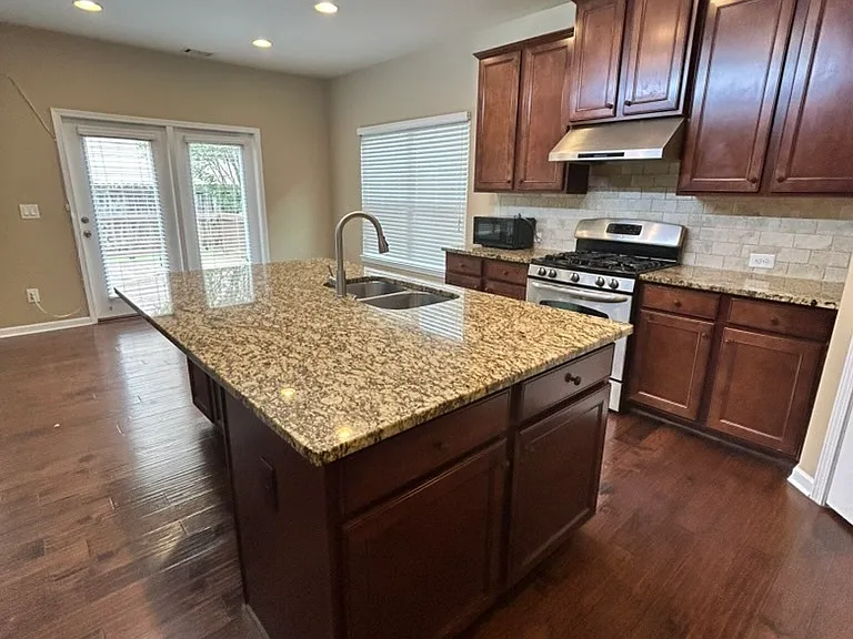 5957 Stow Dr — Photo 10