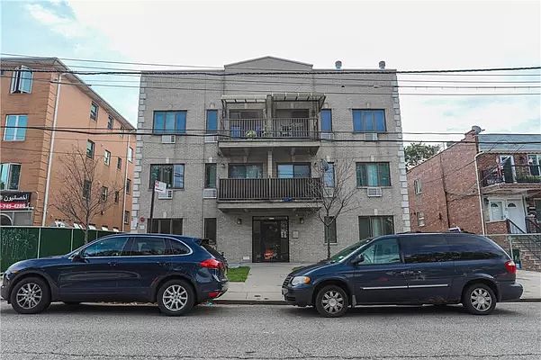 1st image of 115 Dahlgren Pl APT 1A