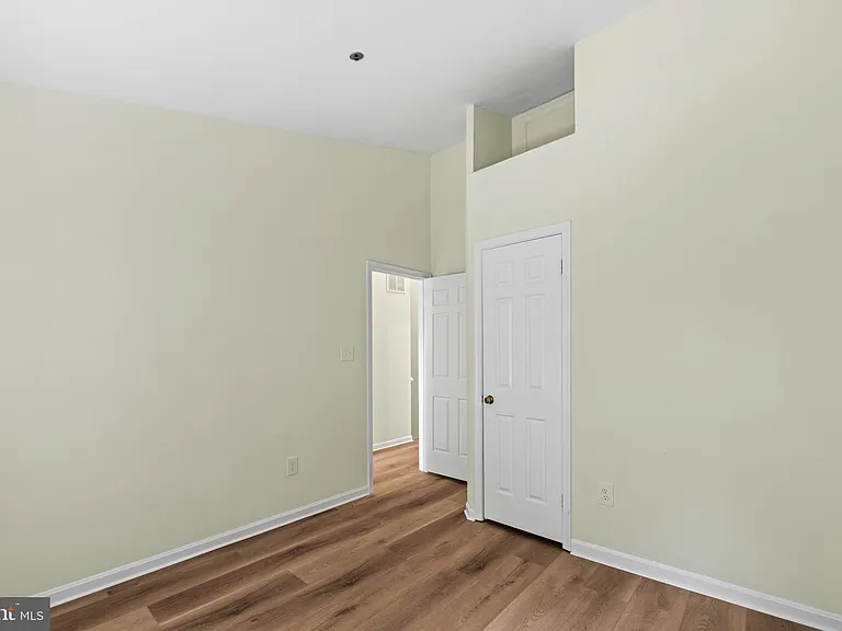 2615 Chivalry Ct — Photo 26
