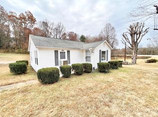 721 Broadway St NW, Lenoir, NC 28645