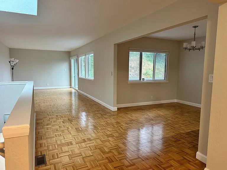 1144 Valencia Way — Photo 19