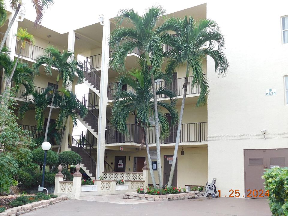 1st image of 2831 Somerset Drive #403