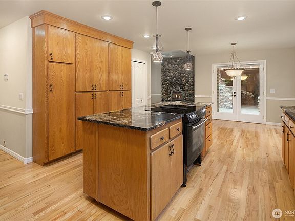 12th image of this home