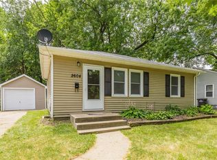 2604 Allison Ave, Des Moines, IA 50310
