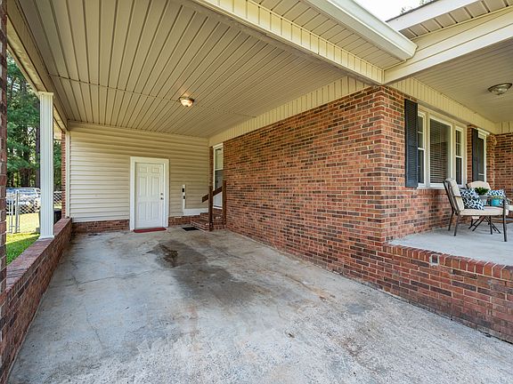 5th image of 2977 Lyndell Way