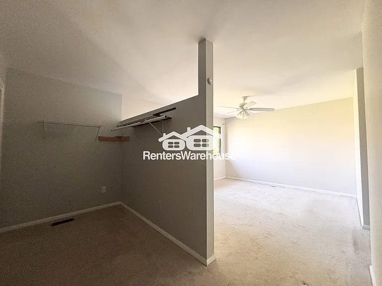 20469 Waters Point Ln — Photo 18