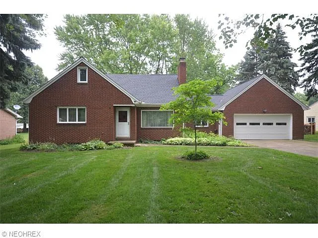 282 Kent Dr photo 1