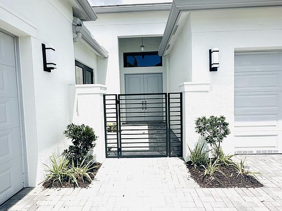 3rd image of 12465 SW Crystal Cove Dr