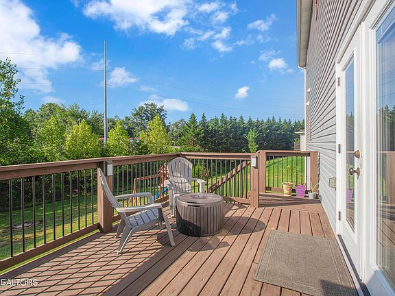 5th image of 8138 Broken Rock Ln