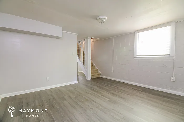 2139 Charles St — Photo 6