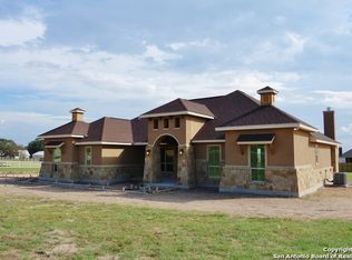 137 Westfield Lndg, La Vernia, TX 78121