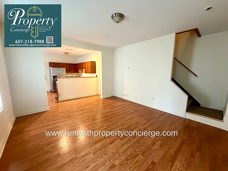 30 Hubbard St #2 — Photo 4