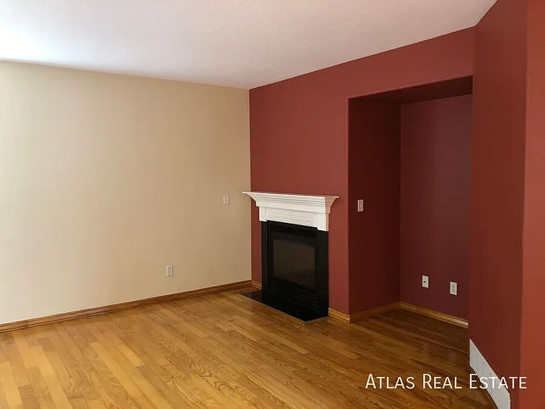 1316 S Alton Ct — Photo 13