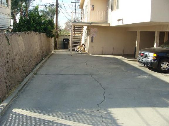 2nd image of 8017 Comstock Ave APT A