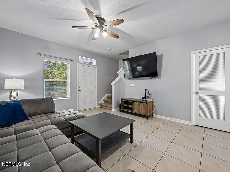 86440 Mainline Rd — Photo 6