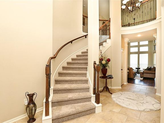 3rd image of 4702 Peninsula Garden Way
