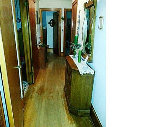 3rd image of 601 Dakota St