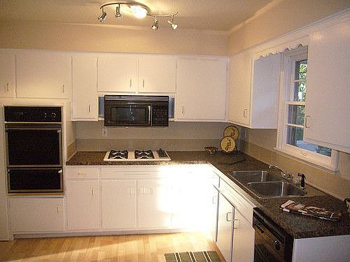 3rd image of 2823 S 116th Ave