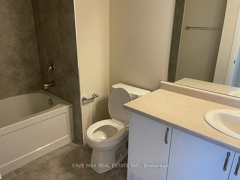 19 Bowery Rd — Photo 23