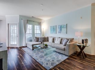 1520 N Point Dr APT 201, Reston, VA 20194