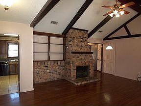 2nd image of 132 Huntington Dr