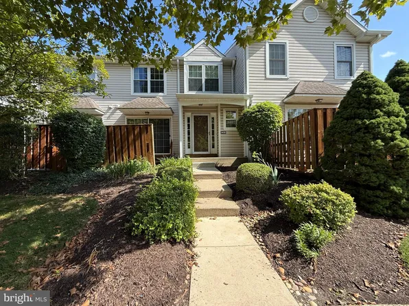 9408 Sheffield Dr, Yardley, PA 19067
