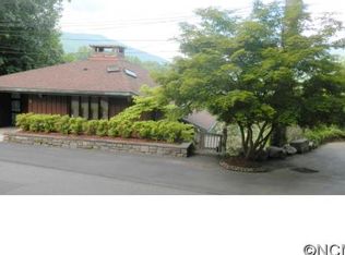 78 Breezemont Dr, Waynesville, NC 28786
