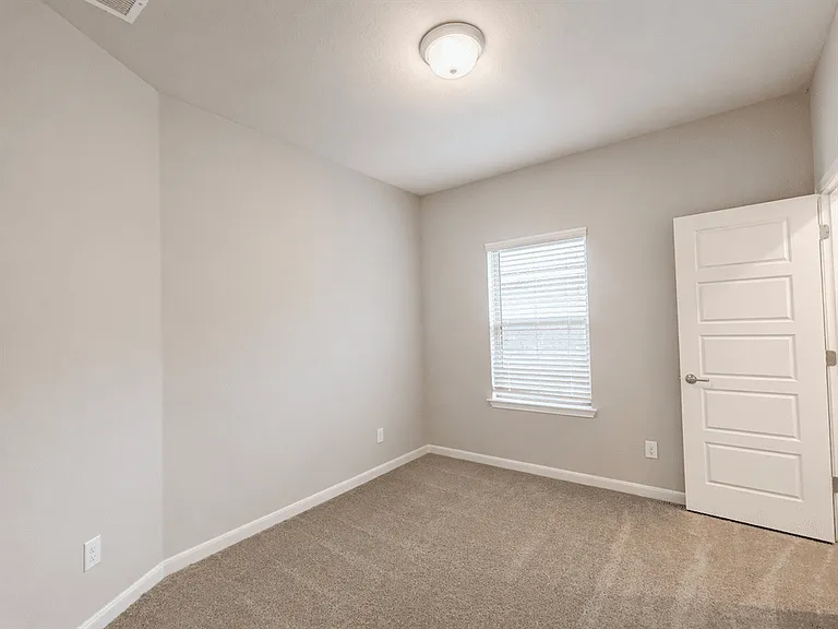 7158 Magnolia Crk #201 — Photo 17