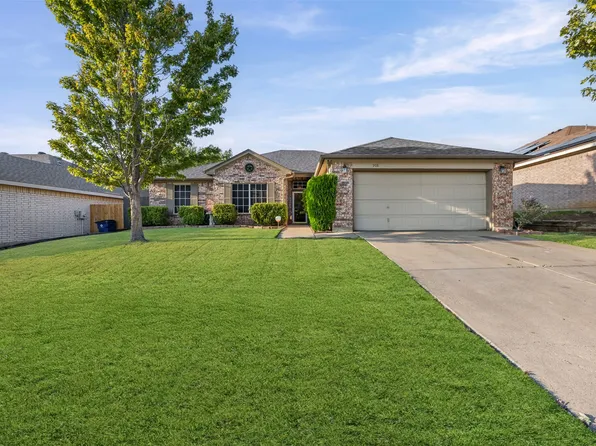 908 Ryanfield Ct, Burleson, TX 76028