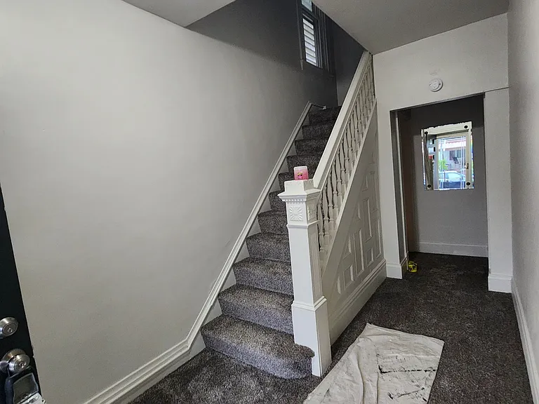 210 Radcliffe St — Photo 3