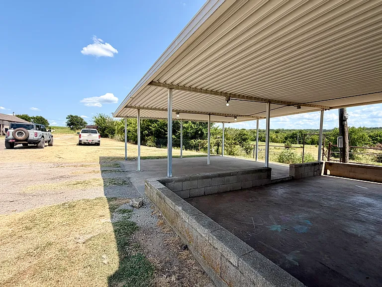 2919 W Main St — Photo 45