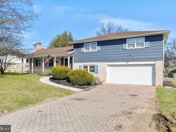 173 Colonial Dr, Chambersburg, PA 17202