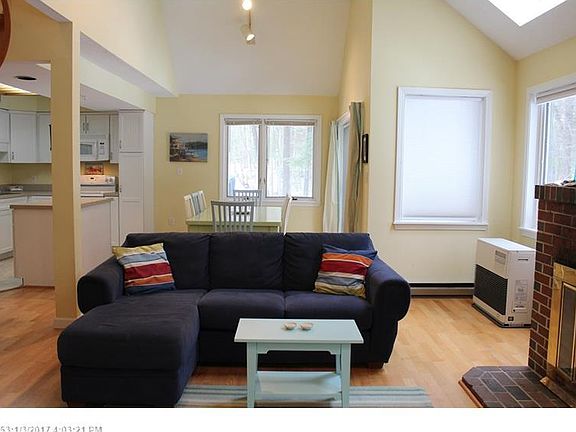 2nd image of 131 Temple Ave APT 15