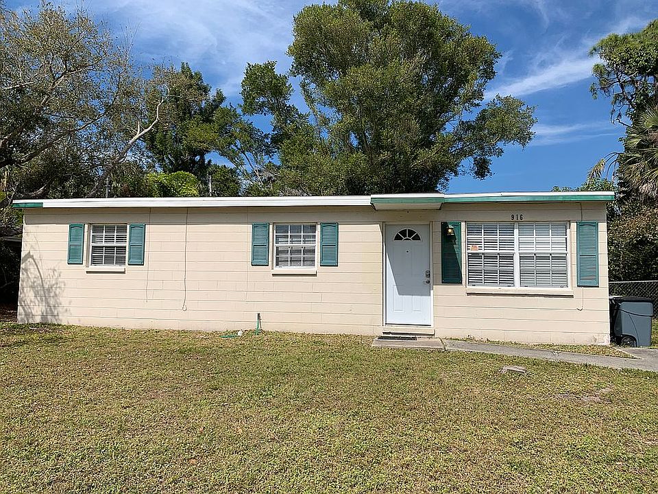 2nd image of 916 Hibiscus Ln
